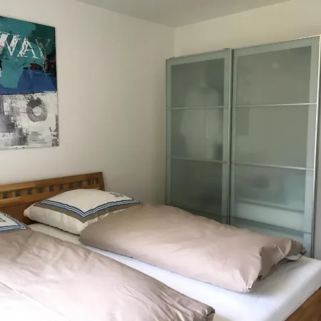 79 Moderne Mit Fahrstuhl 아파트 *